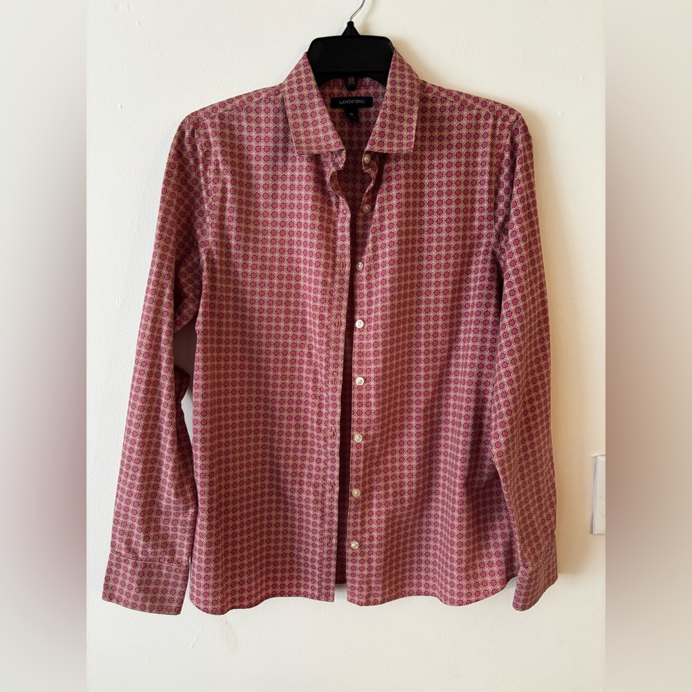 Lands’ End pink geometric pattern long sleeve button down casual shirt size 10